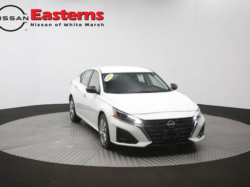 Used 2024 Nissan Altima 2.5 S FWD image 49