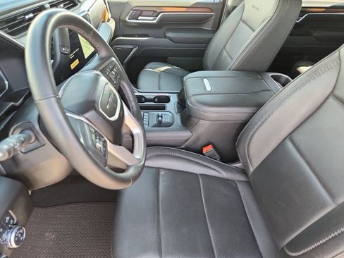 Used 2025 GMC Sierra 2500 Denali w/ Denali Reserve Package image 9