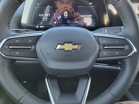New 2026 Chevrolet Equinox LT FWD image 16