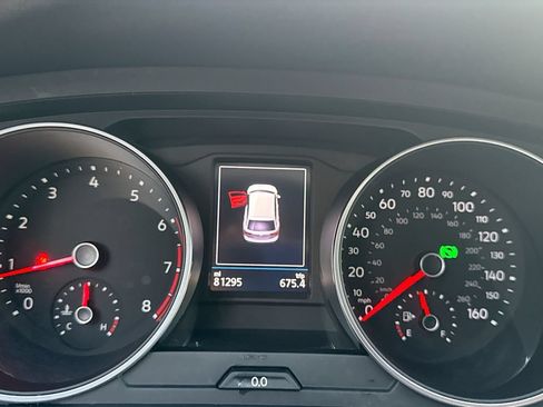 Used 2019 Volkswagen Tiguan S w/ Driver Assistance Package FWD image 10