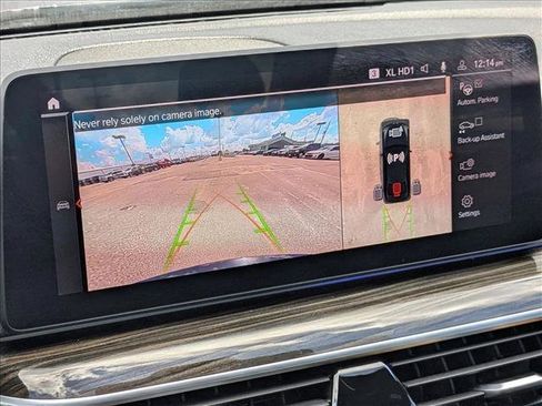 Used 2021 BMW 540i w/ Premium Package image 13