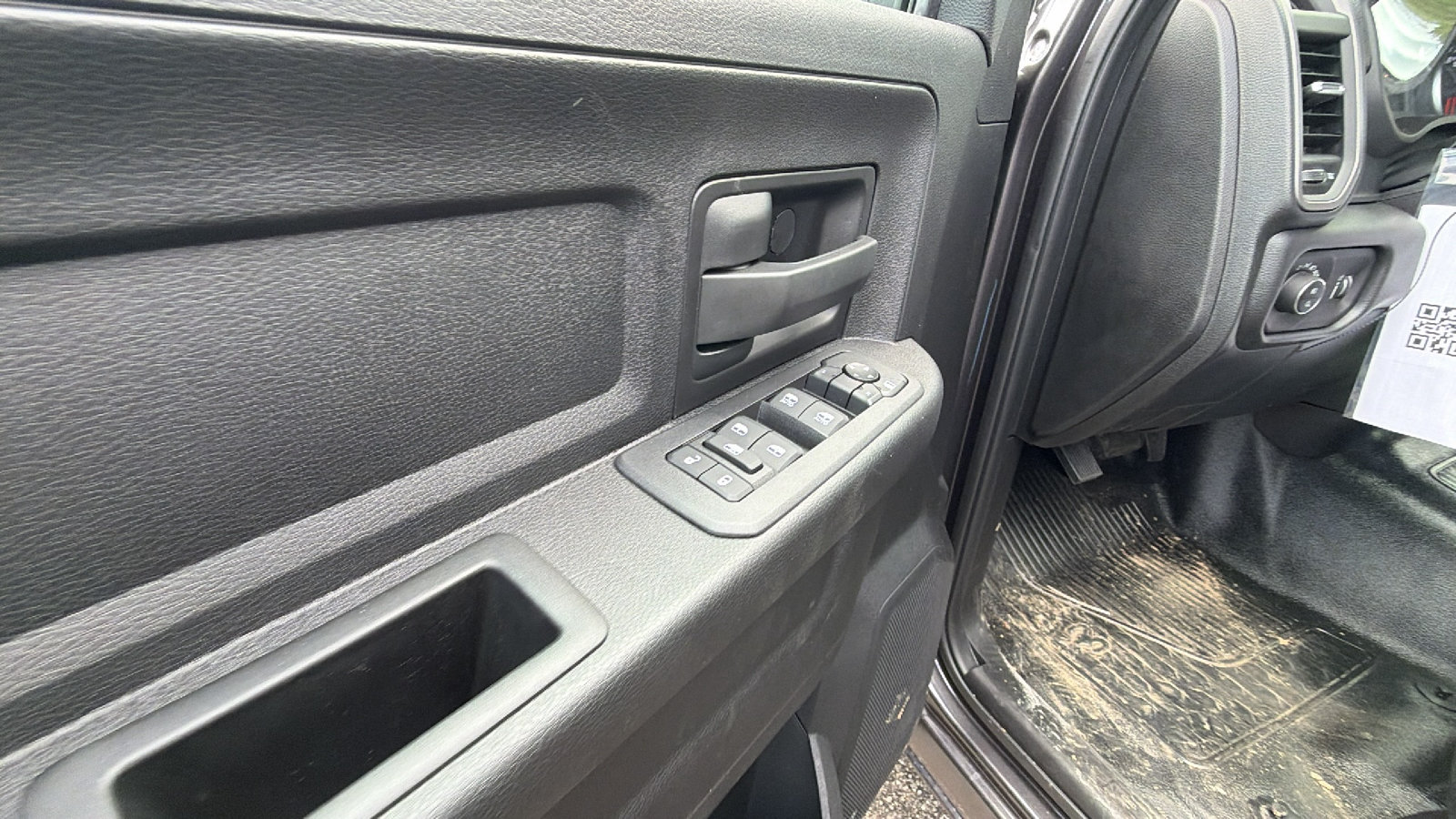 New 2026 RAM 3500 Tradesman w/ Chrome Appearance Group A AWD/4WD image 15