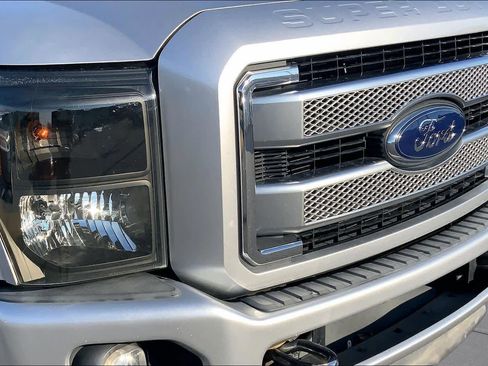 Used 2015 Ford F250 Platinum AWD/4WD image 29