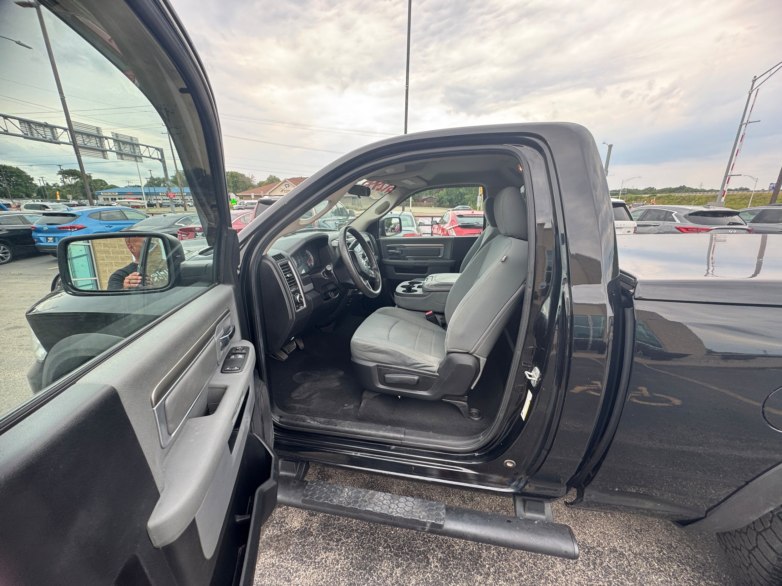 Used 2013 RAM 1500 Express AWD/4WD image 10