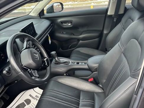 Used 2024 Honda HR-V EX-L image 6