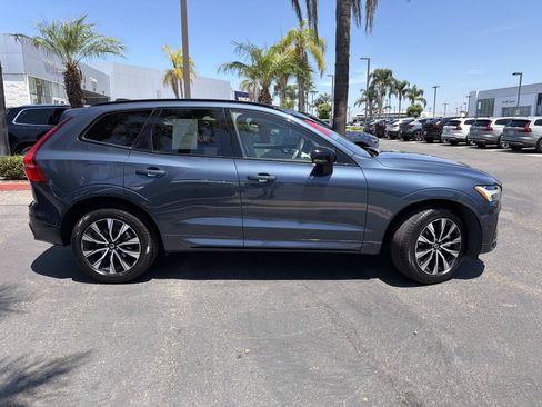 Certified 2024 Volvo XC60 B5 Plus AWD/4WD image 4