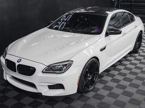 Used 2016 BMW M6 Gran Coupe w/ Executive Package RWD image 32
