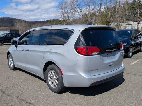 New 2026 Chrysler Voyager LX image 15