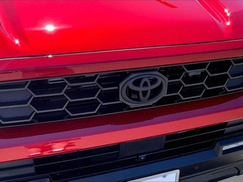 Certified 2025 Toyota 4Runner TRD Off-Road Premium AWD/4WD image 29