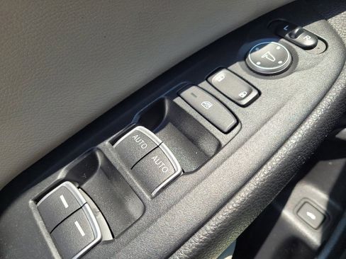 Used 2018 Honda Accord EX image 27