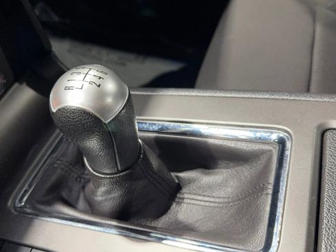 Used 2013 Ford Mustang Coupe image 23