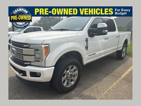 Used 2019 Ford F250 Platinum w/ Platinum Ultimate Package AWD/4WD image 1