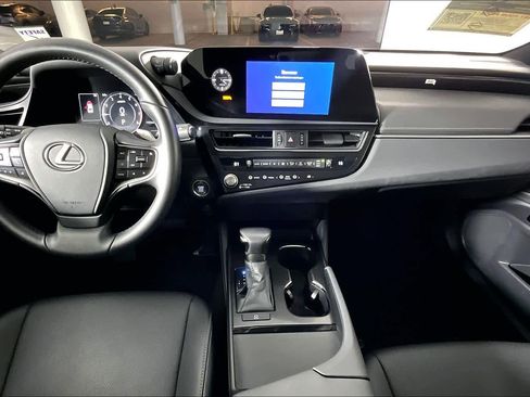 Used 2025 Lexus ES 350 image 14