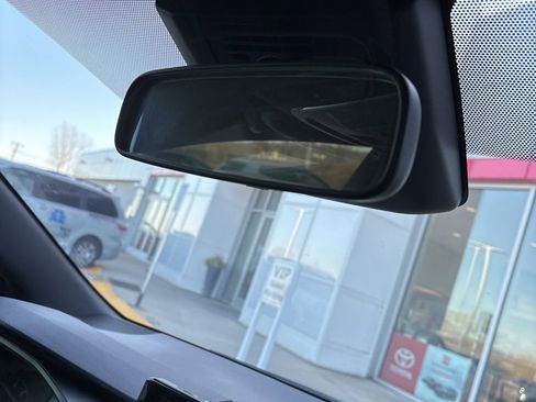 New 2023 Toyota Corolla SE image 13