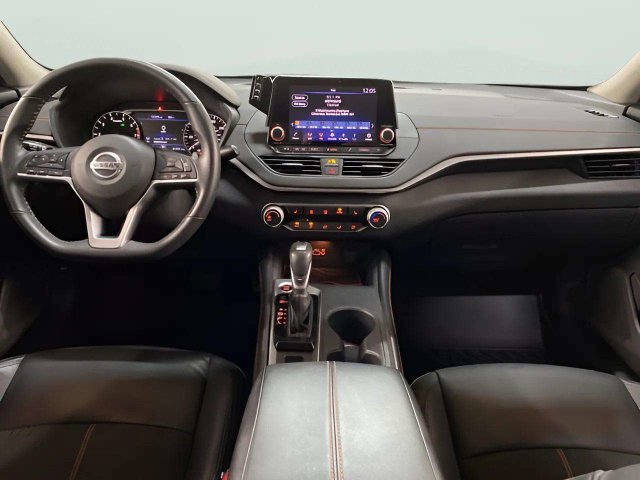 Used 2022 Nissan Altima 2.5 SR w/ Midnight Edition Package AWD/4WD image 12