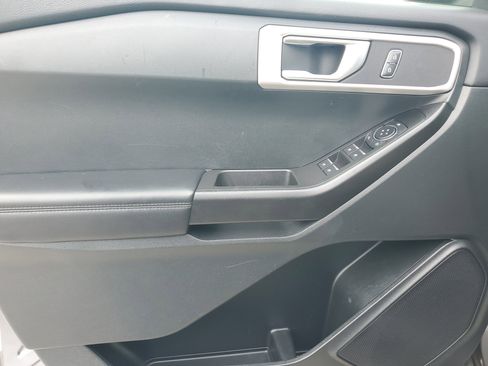 Used 2021 Ford Explorer 2WD image 26