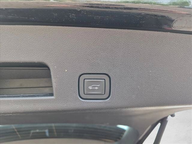 Used 2026 GMC Acadia Denali w/ Super Cruise Package FWD image 7