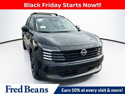 New 2026 Nissan Kicks SR w/ Cold Weather Package