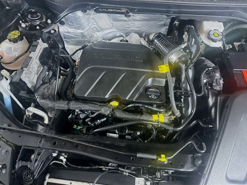 Used 2024 Chevrolet Trax RS w/ Driver Confidence Package image 31