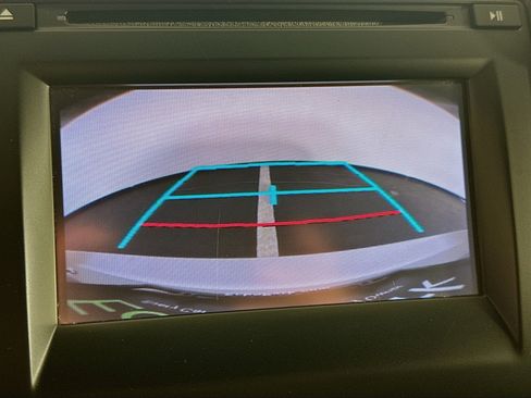 Used 2015 Toyota Camry SE FWD image 21