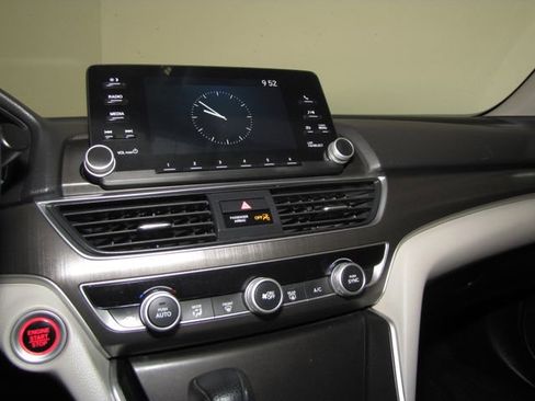 Certified 2020 Honda Accord LX image 7