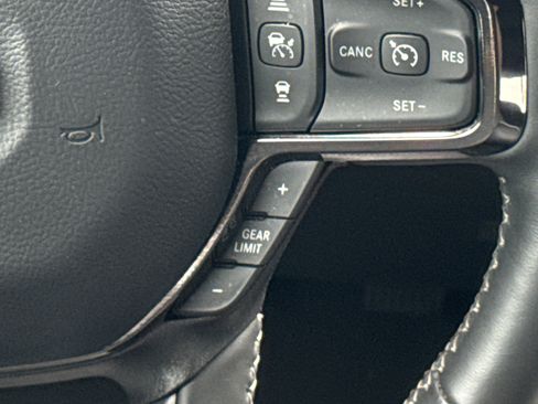 Used 2024 RAM 1500 Limited AWD/4WD image 19