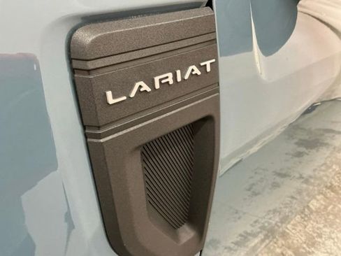 Used 2022 Ford Maverick Lariat FWD image 8