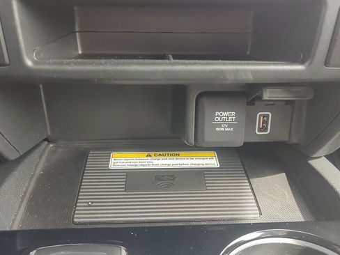 Used 2023 Honda Ridgeline Black Edition image 12