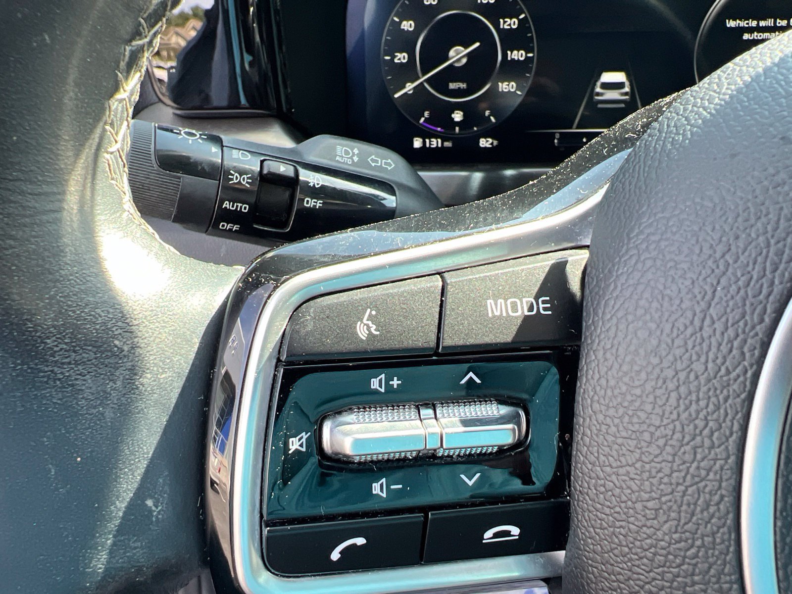 Used 2023 Kia Sorento SX FWD image 29