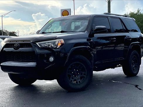 Used 2017 Toyota 4Runner SR5 RWD image 1