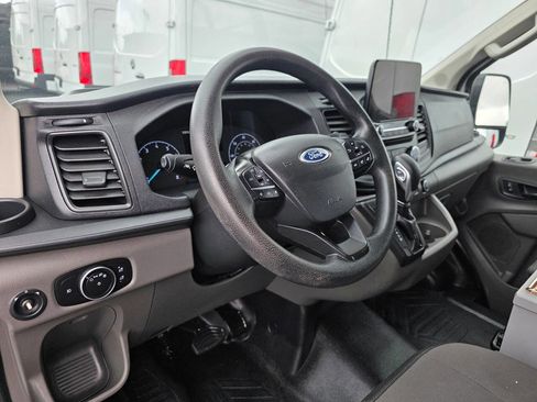 Used 2020 Ford Transit 250 Low Roof AWD image 18
