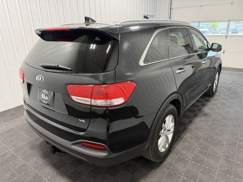 Used 2016 Kia Sorento LX AWD/4WD image 3