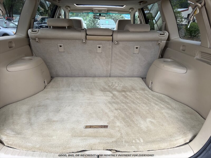 Used 2007 Toyota Highlander 4WD V6 w/ 3rd Row image 14