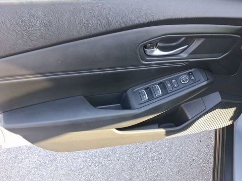 Used 2023 Honda Accord EX image 15