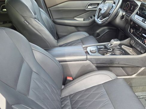 Used 2023 Nissan Rogue Platinum w/ Platinum Premium Package AWD/4WD image 6