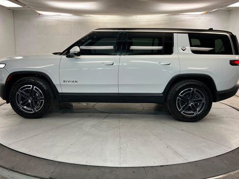 Used 2025 Rivian R1S Adventure Dual AWD/4WD image 2
