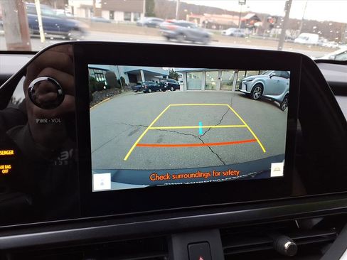 Used 2024 Lexus UX 250h AWD w/ Premium Package image 22