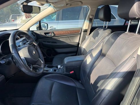 Used 2018 Subaru Outback 2.5i Limited AWD/4WD image 8
