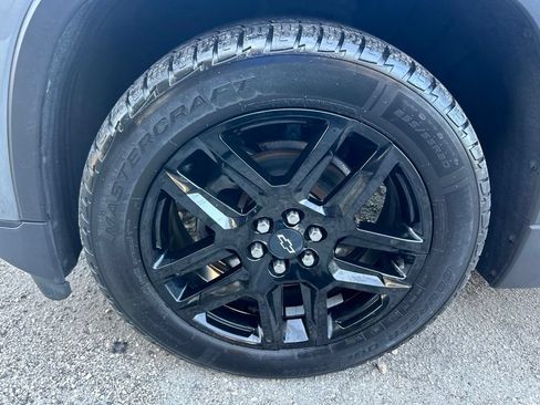 Used 2019 Chevrolet Traverse LS FWD image 18