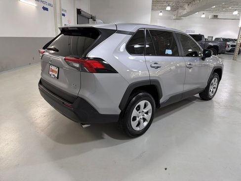 Used 2025 Toyota RAV4 LE image 9