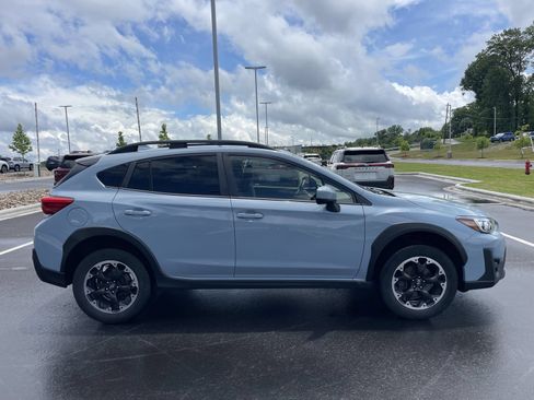 Used 2023 Subaru Crosstrek 2.0i Premium AWD/4WD image 6