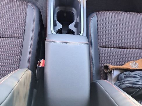 New 2026 Nissan Kicks SR w/ Cold Weather Package image 27