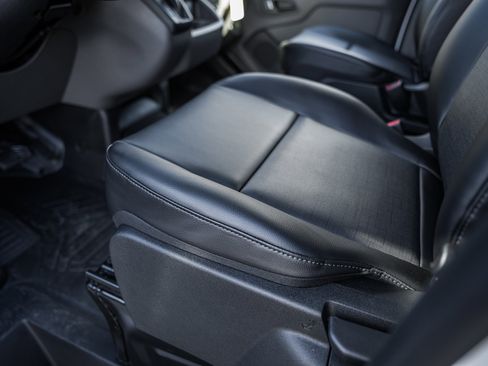 New 2026 Ford Transit 250 148 Medium Roof w/ Load Area Protection Package image 30