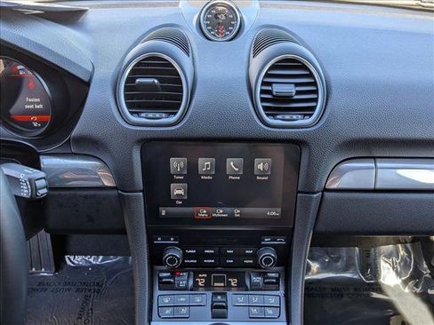 Used 2024 Porsche 718 Boxster image 14