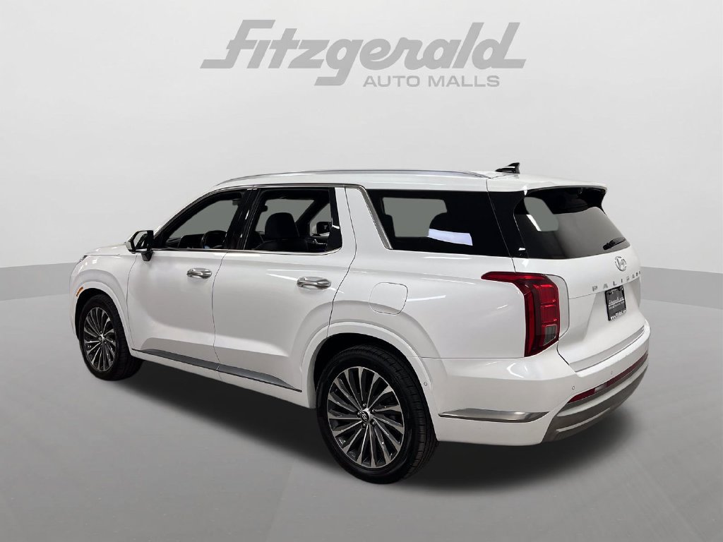 Used 2025 Hyundai Palisade Calligraphy AWD/4WD image 3