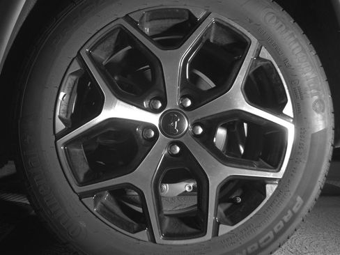 Used 2025 Jeep Compass Limited image 14