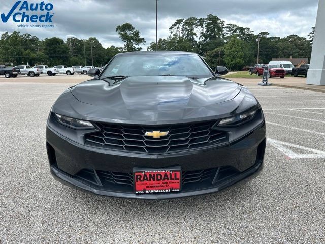 Used 2023 Chevrolet Camaro LT RWD image 2