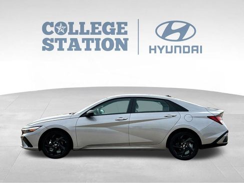 Used 2026 Hyundai Elantra Sport FWD image 7
