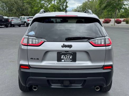 Used 2022 Jeep Cherokee Latitude Lux w/ Sun & Sound Group AWD/4WD image 6
