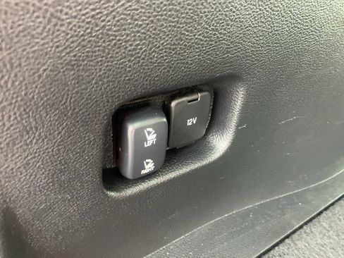 Used 2024 Ford Edge SEL image 24